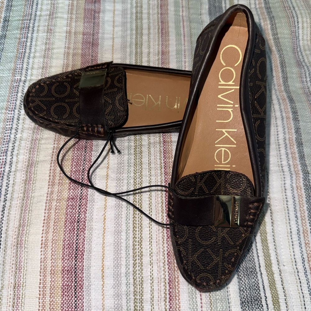 Calvin Klein Women's Dark Brown Patterned Loafers
